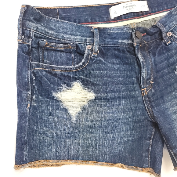 Abercrombie and Fitch Jean Shorts Size 4 - Picture 2 of 8